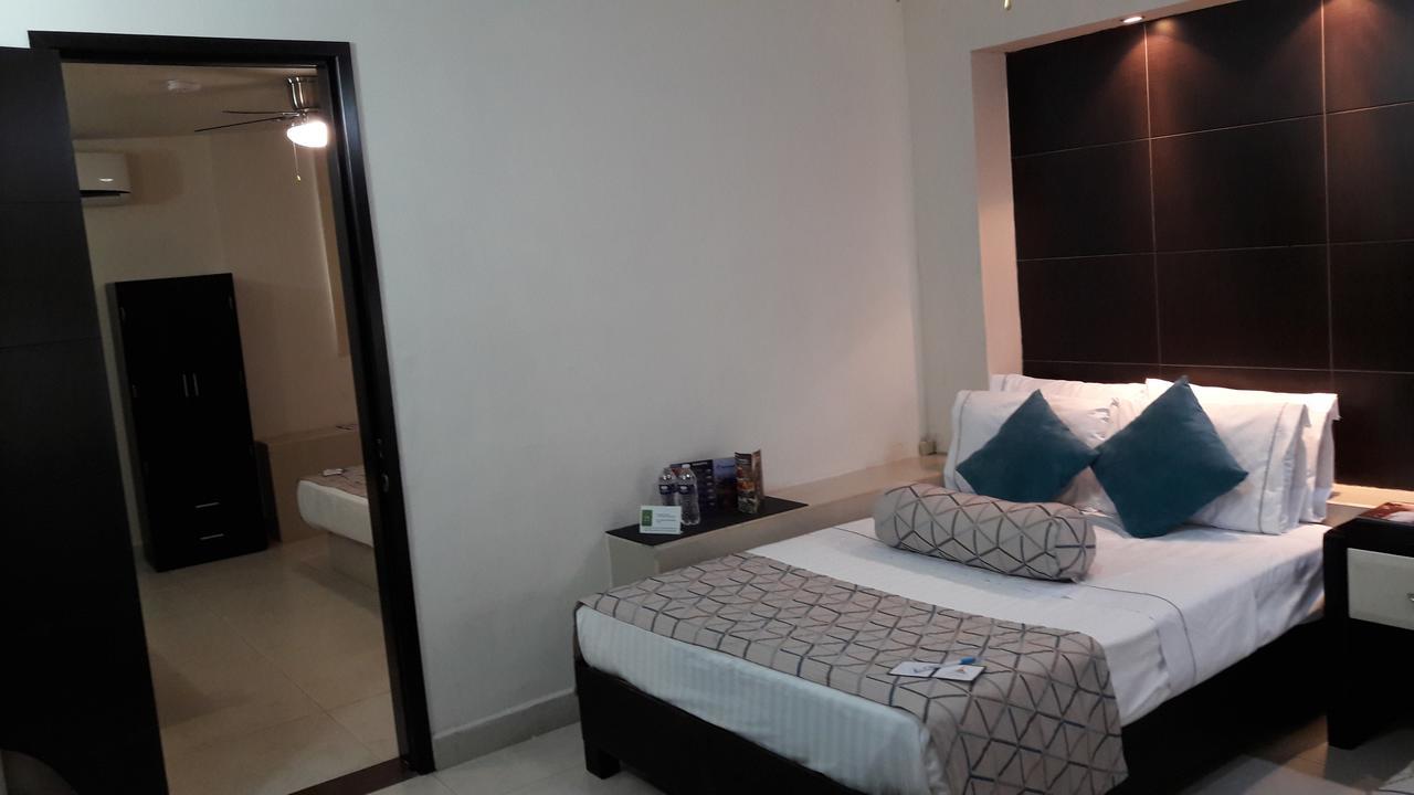 Hotel La Torre San Francisco San Francisco Del Rincon Екстер'єр фото